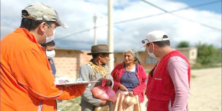 Bus solidario de la alcaldía entregó 1.000 insumos en su primera semana de servicio