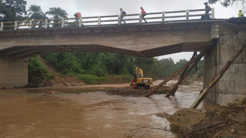 ABC inicia reconstrucción de plataforma en el puente San Telmo de Tarija