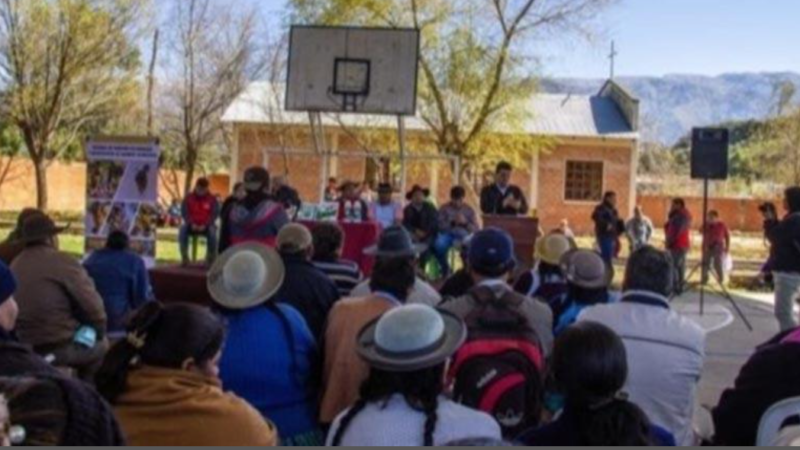 Continúa la polémica por la donación de ropa interior en Tarija