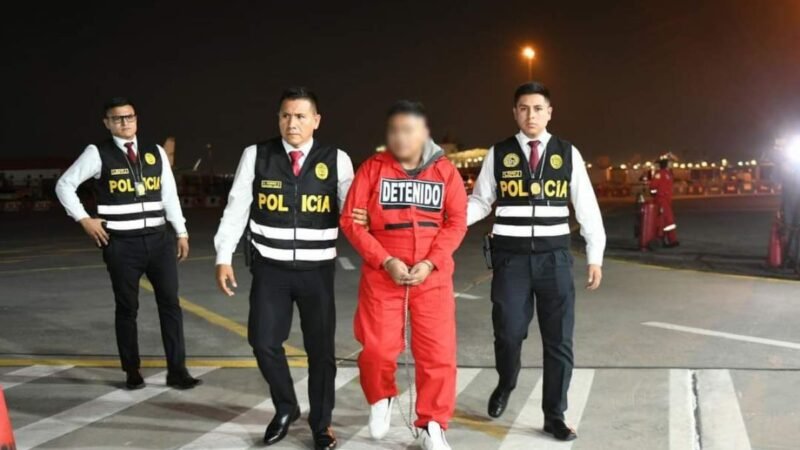 Policía entrega al Perú a criminal con pedido de captura en su país