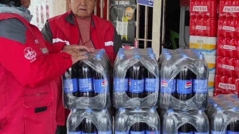 Decomisan 15 paquetes de soda vencida en una tienda en Tarija