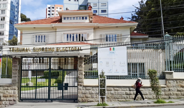 TSE convoca a los partidos politicos a  validar fotos y diseño de franjas