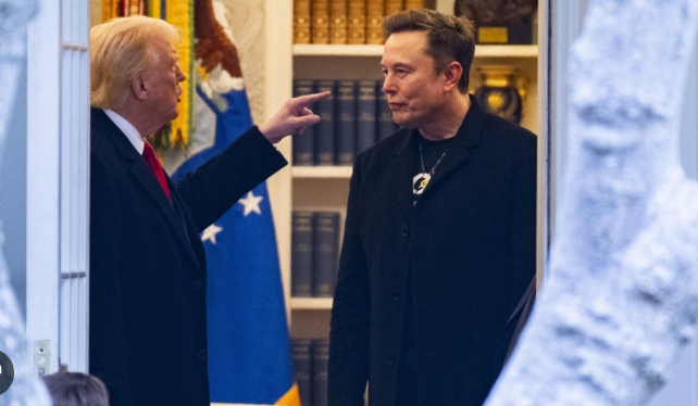Duro cruce entre Donald Trump y Elon Musk