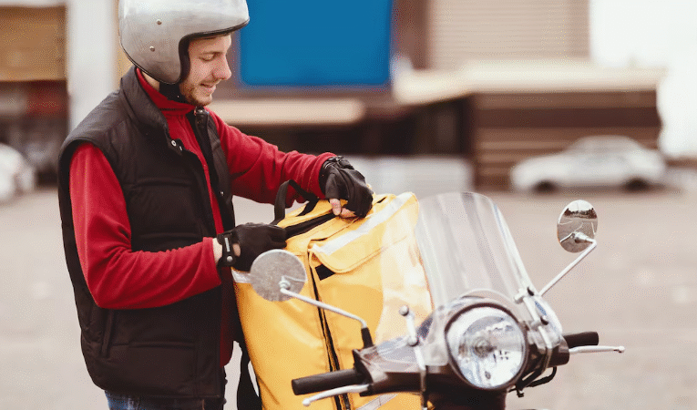 La motocicleta, motor de movilidad y sustento para los mexicanos mas de 4 cuatro millones de hogares dependen de ellas para trabajar.