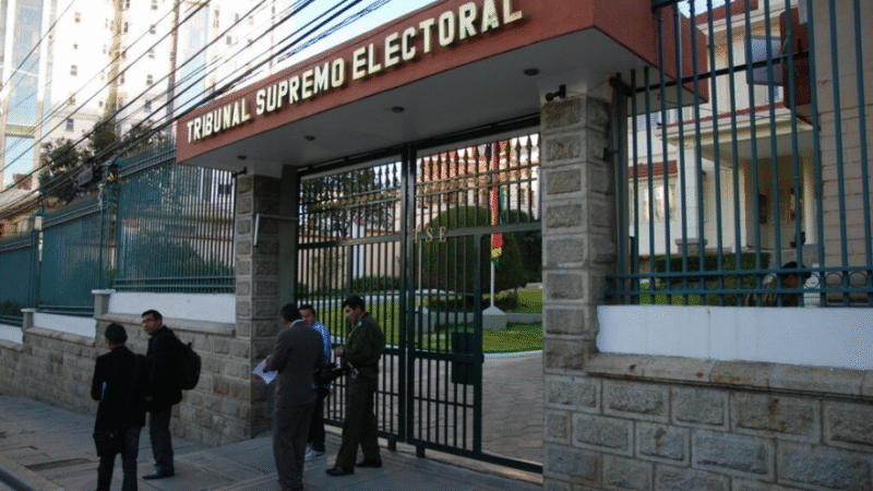 Diputados definirán metodología para elegir nuevos vocales del TSE