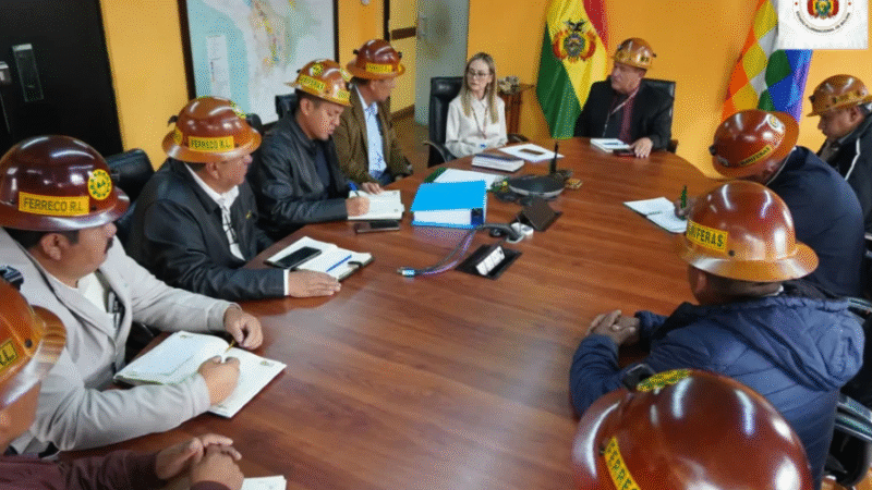 Minería cooperativa busca fortalecerse: Gobierno coordina con Fedecomin y Ferreco y confirma presencia en la Expomin 2025