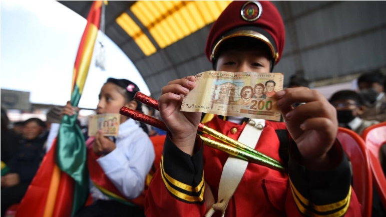 Gobierno defiende paquete de bonos como “amortiguador social” frente al ajuste por el Decreto 5503.