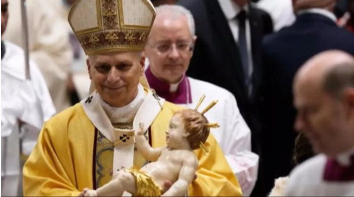 León XIV preside su primera misa de Navidad en el Vaticano y llama a la fe, la esperanza y la dignidad humana.