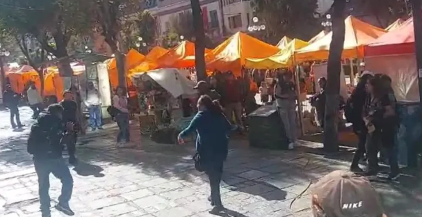 Tomatazos y protestas marcan ingreso de la COB a ampliado de emergencia