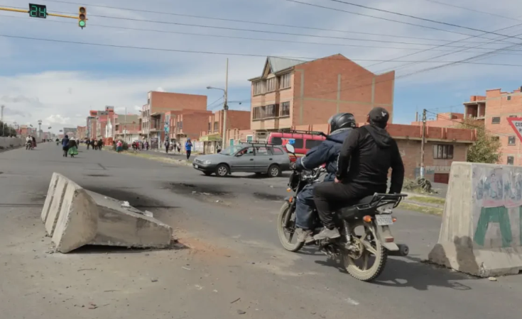 Bloqueos retroceden, pero persisten 50 puntos de conflicto en el país