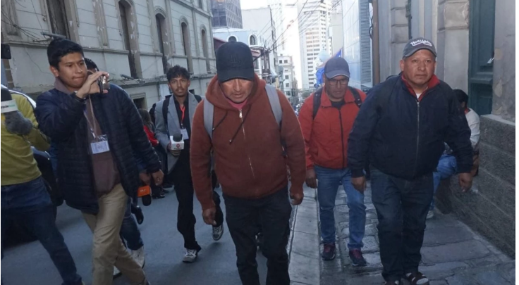 Gobierno y COB reinstalan el diálogo tras avances en la negociación