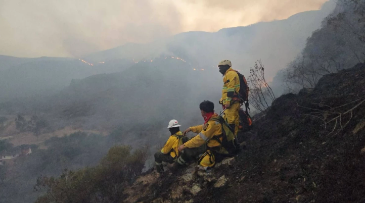 Incendios forestales en el Valle Central de Tarija provocan zozobra en comunidades
