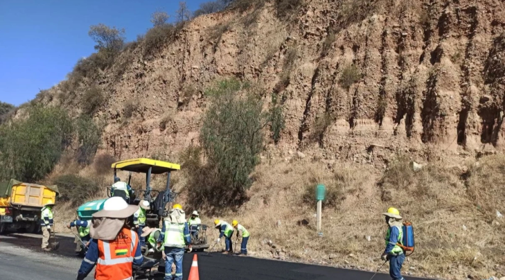  La ABC anuncia el cierre temporal en dos tramos de la carretera Santa Cruz-Cochabamba.